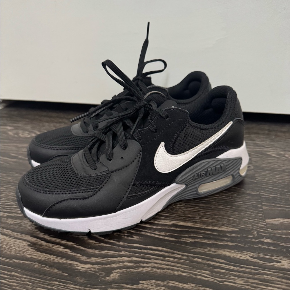 Nike Air Max Black and White Shoes